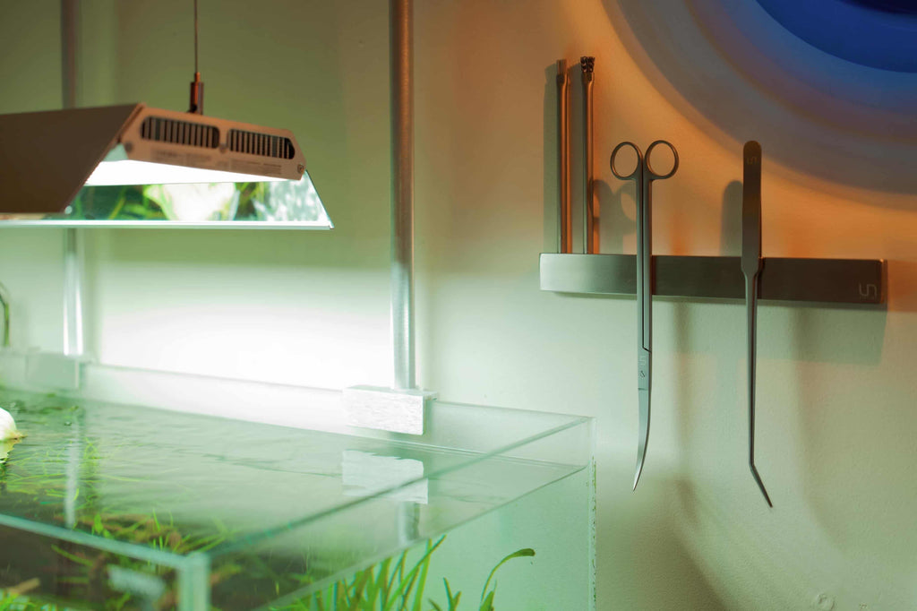 UNS Magnetic Tool Bar
