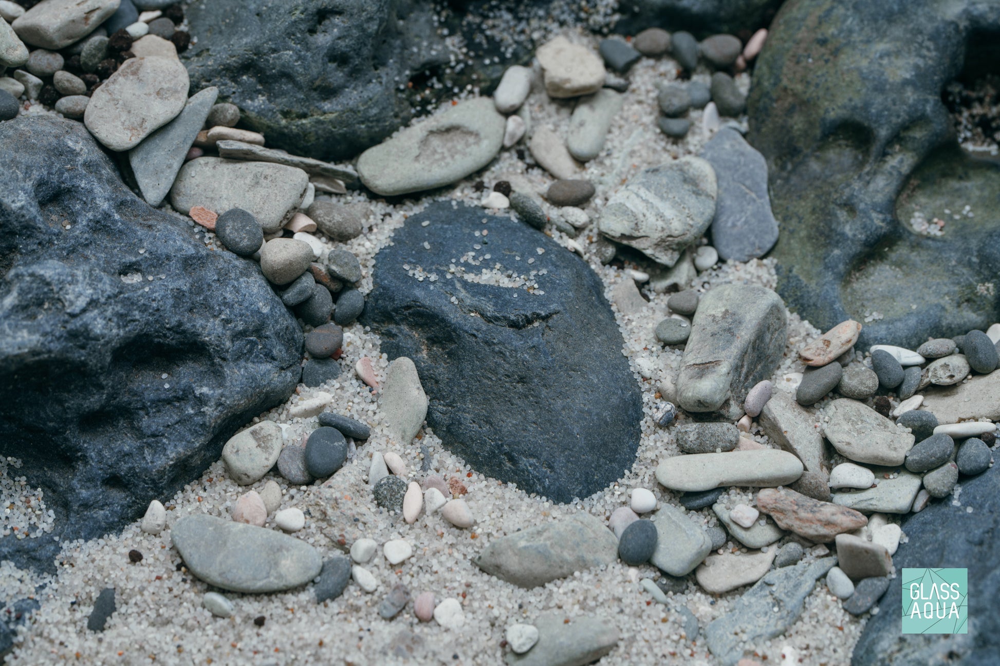 Hakkai Stone WIth Ultum Nature Systems Controsand Natural Freshwater Aquarium Sand Gravel and Pebbles