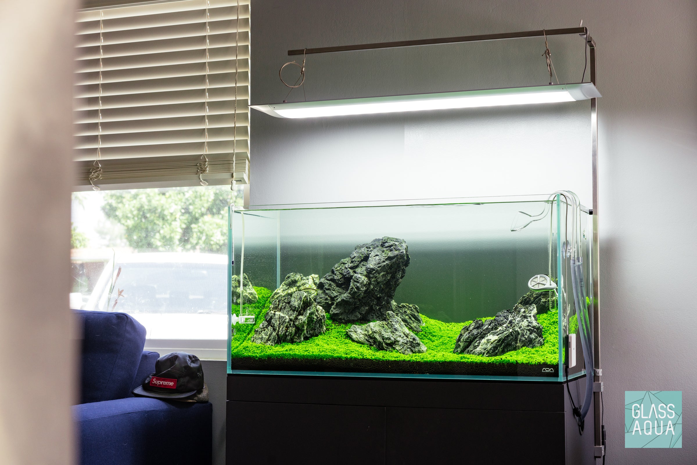 Grey Mountain Valley - ADA 90P Iwagumi | Glass Aqua