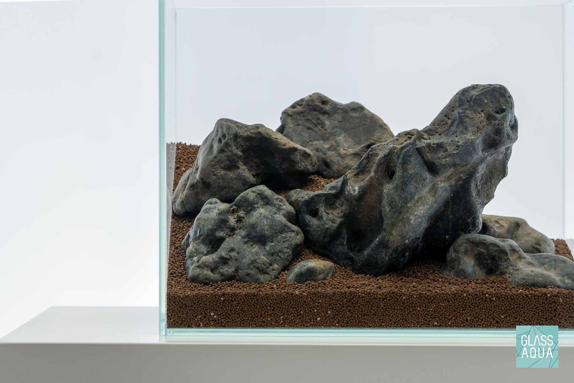 Wild Meadow - Nano Iwagumi aquascape in UNS 5T rimless aquarium