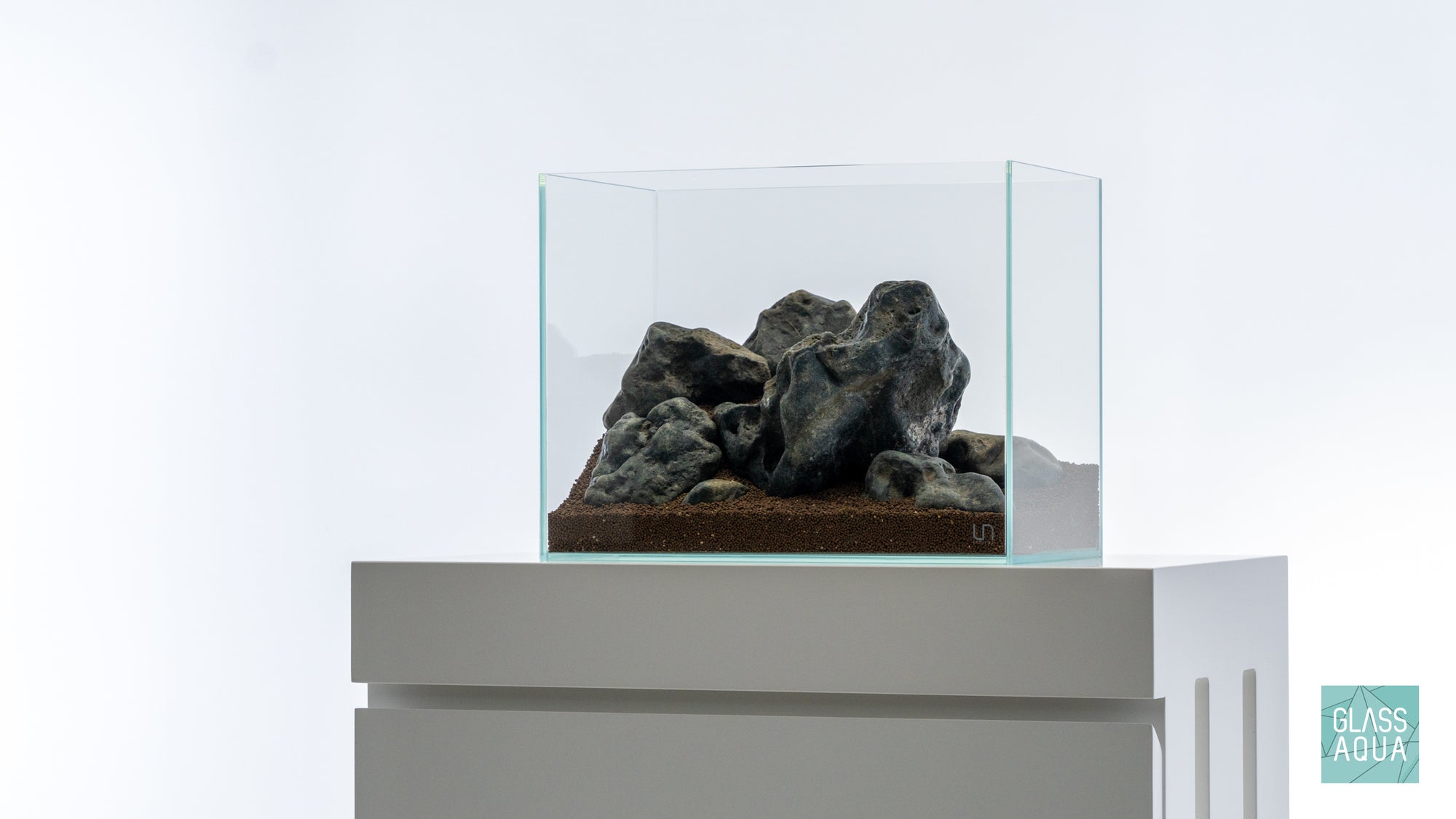 Wild Meadow - Nano Iwagumi aquascape in UNS 5T rimless aquarium by Glass Aqua