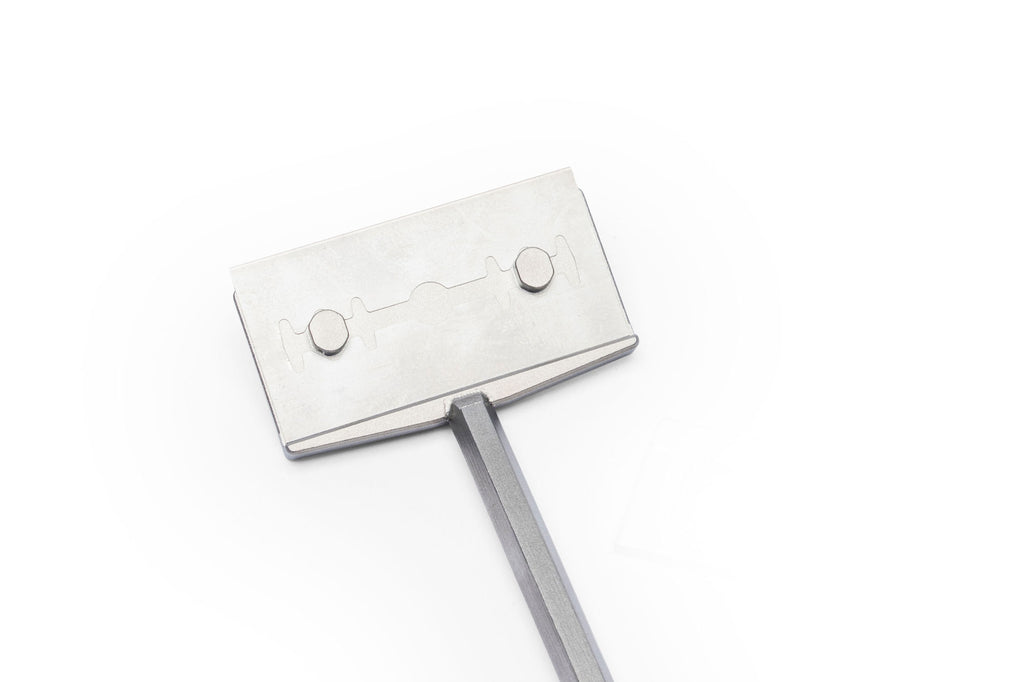 UNS Pro Algae Scraper showing blade position and installation