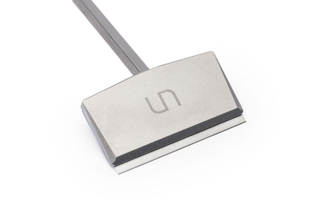 Close-up photo of UNS Pro Algae Scraper with blade installed