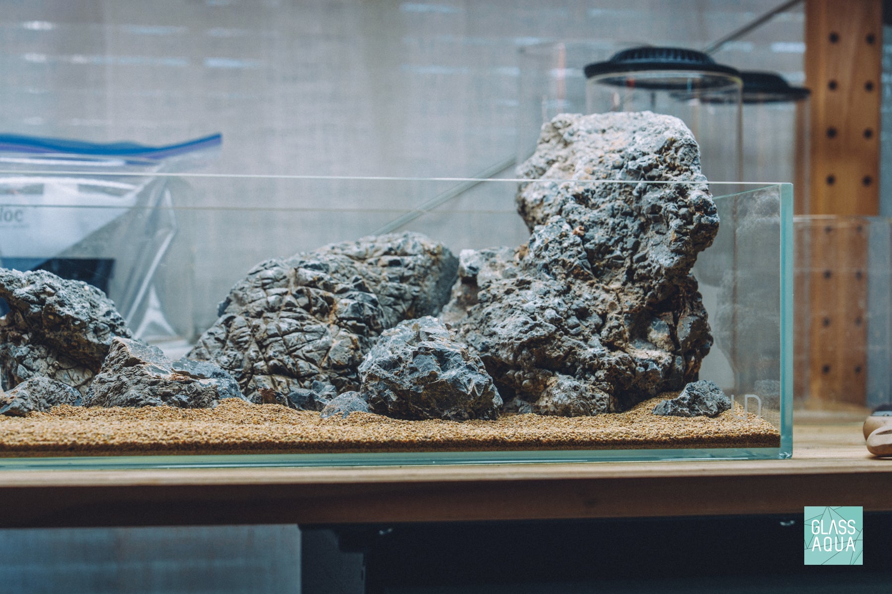 Close up photo of Wolf Stone aquarium rock for planted tanks and aquascaping