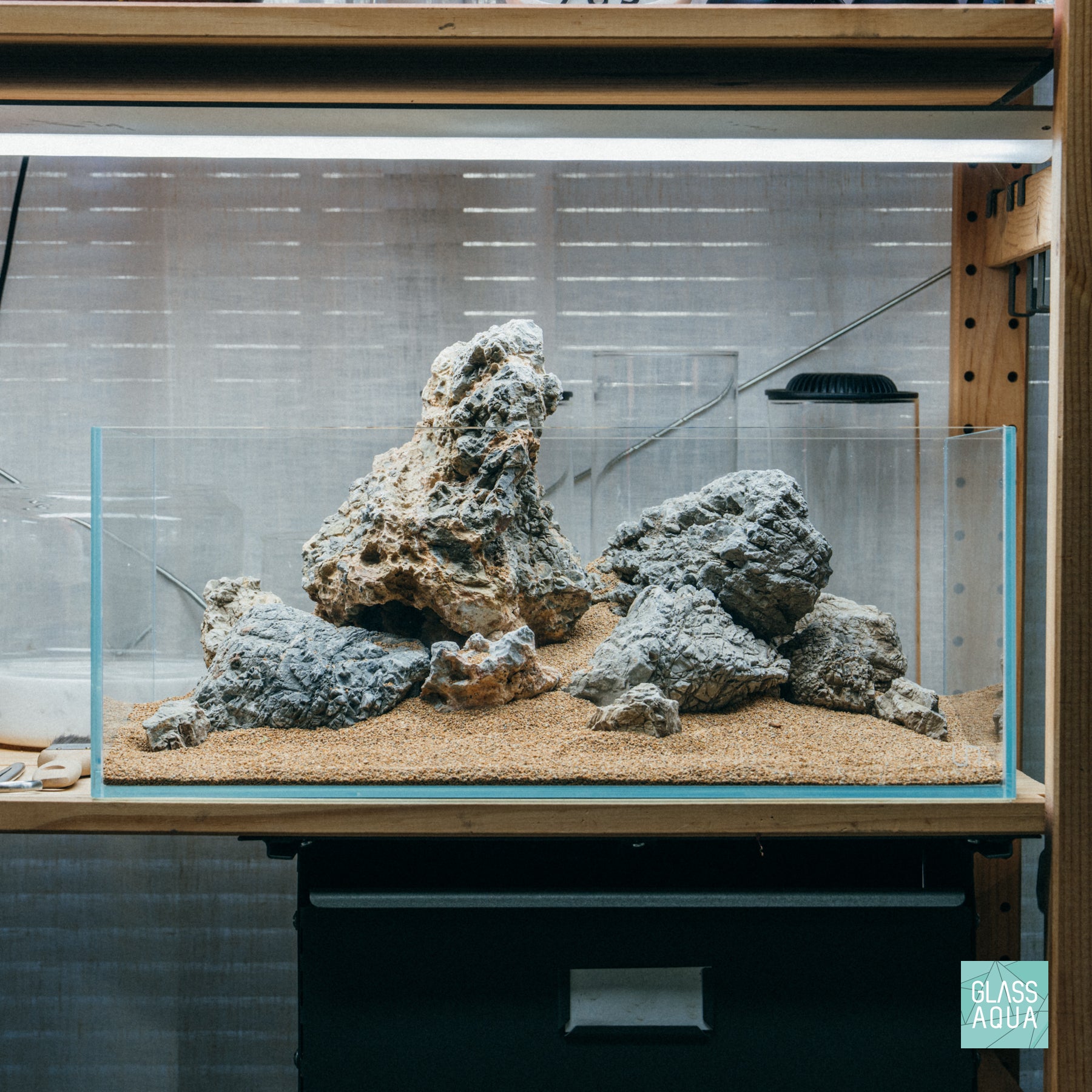 Quick Scape 167 Iwagumi hardscape design by Glass Aqua