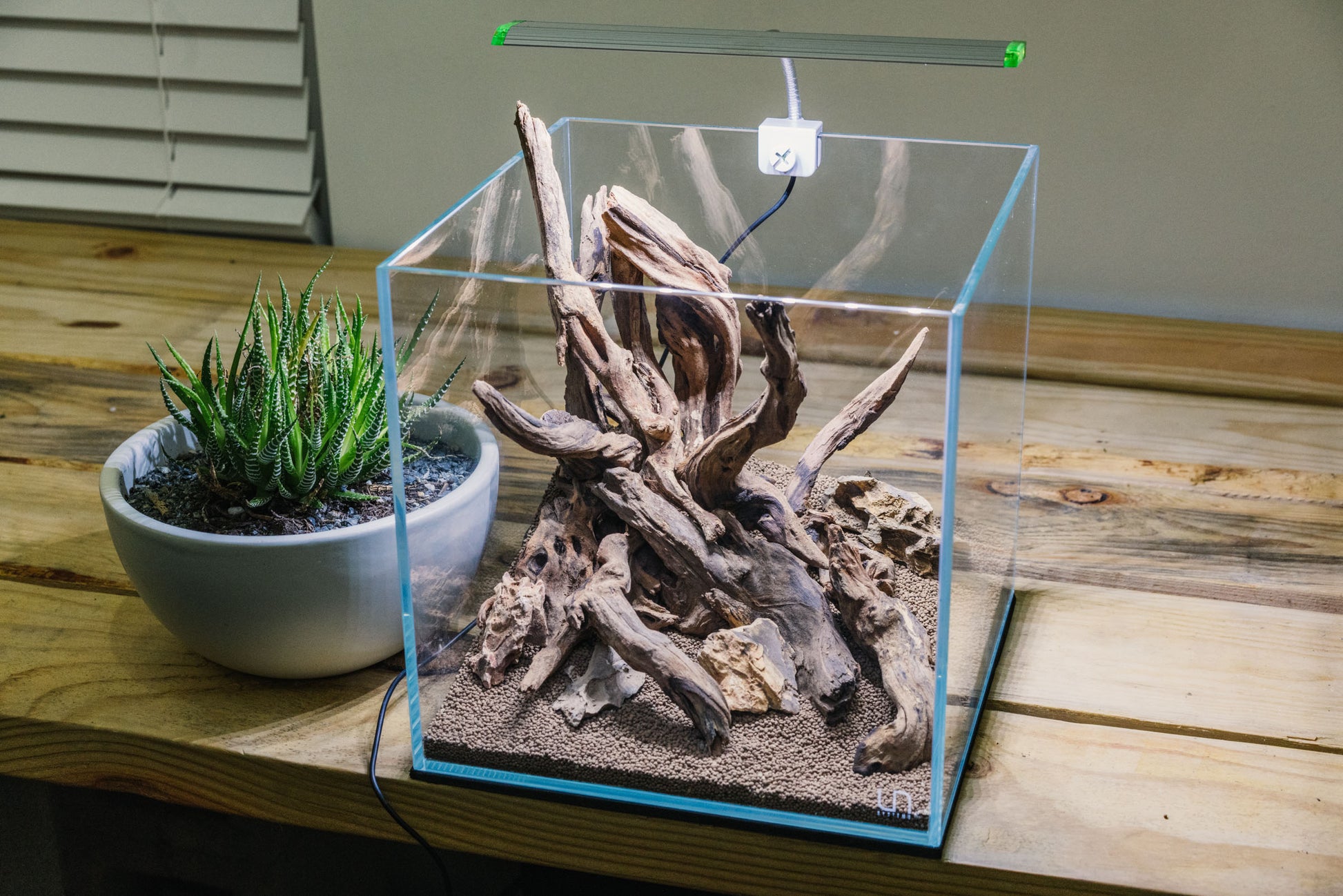 Quick Scape 044 - Glass Aqua