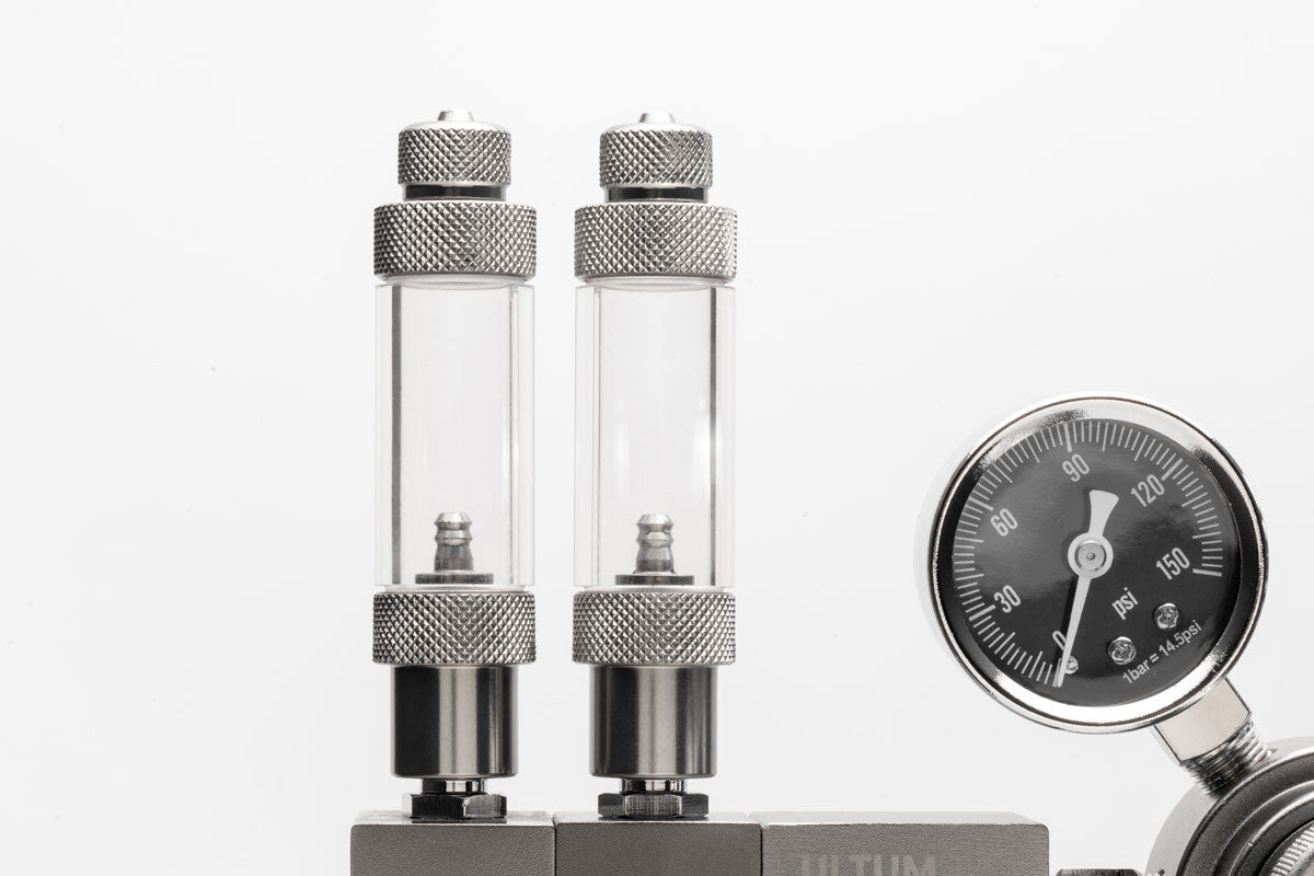 Shop UNS Pro CO2 Dual Stage Regulator CO2 - Glass Aqua
