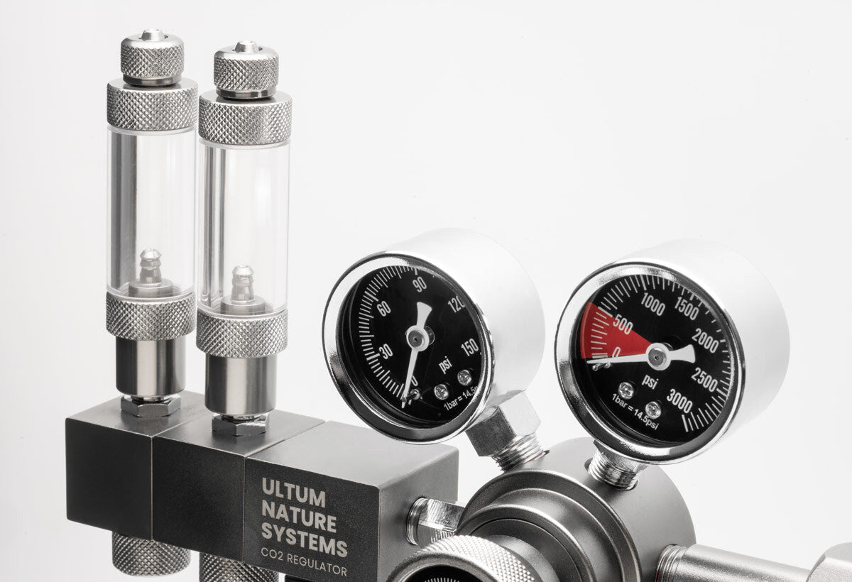 Shop UNS Pro CO2 Dual Stage Regulator CO2 - Glass Aqua